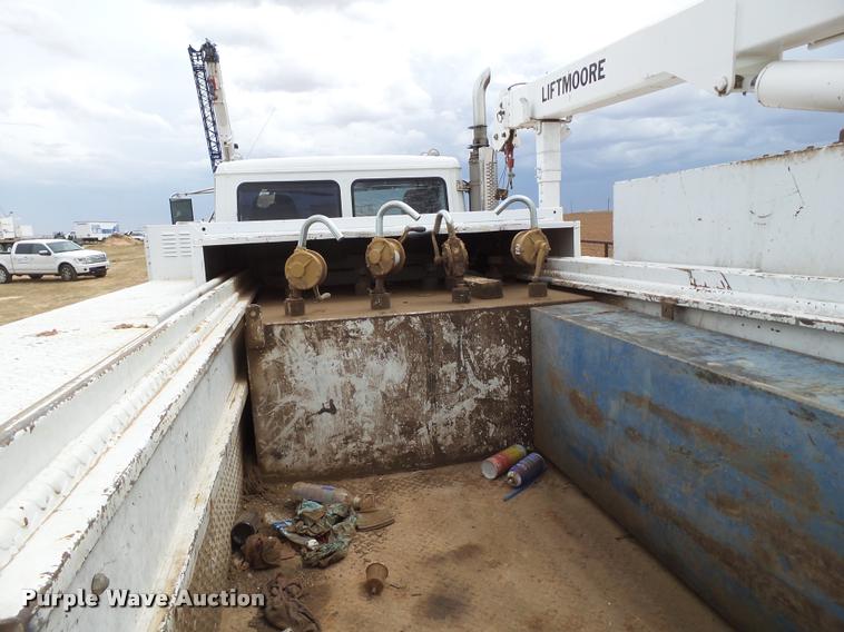 image for item DL9108 2003 Freightliner FL70 service truck with crane