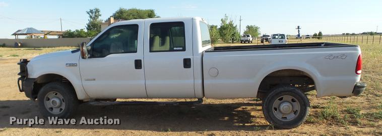 image for item DL9109 2007 Ford F250 Super Duty Crew Cab pickup truck