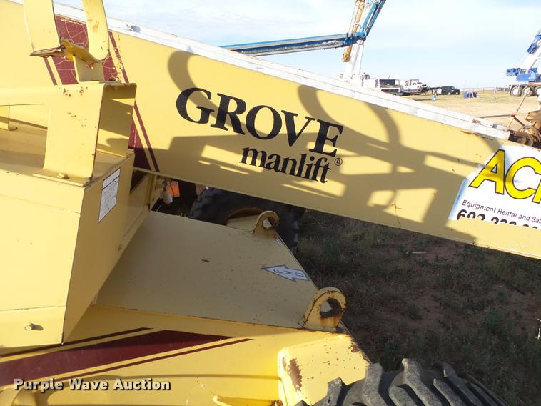 image for item DL9110 Grove MZ48B boom lift