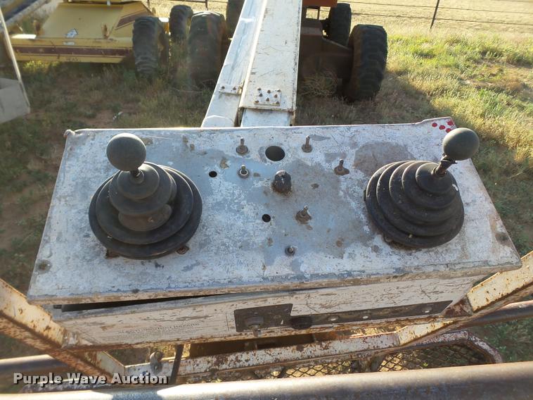 image for item DL9111 Snorkelift TB60 boom lift