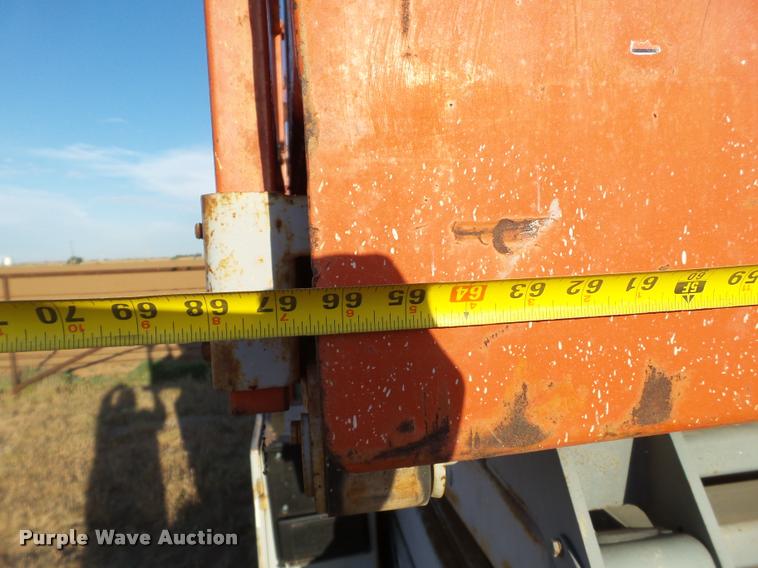 image for item DL9112 Sky Jack 8241F scissor lift