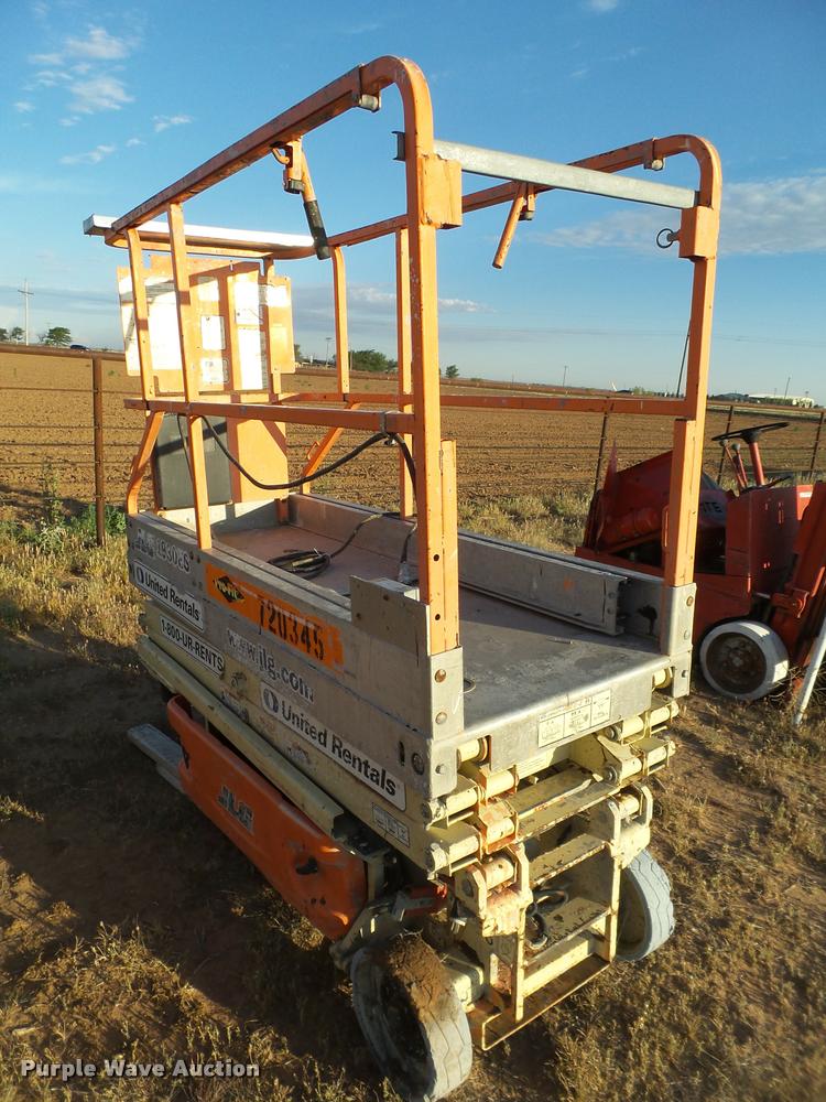 image for item DL9115 JLG 1930ES scissor lift