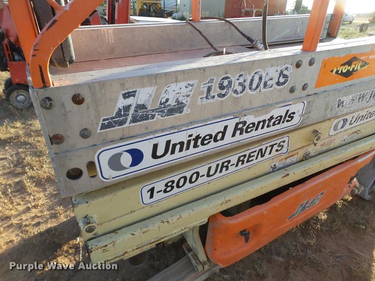 image for item DL9115 JLG 1930ES scissor lift