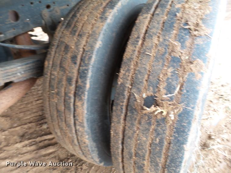 image for item DL9143 2004 Ford F450 Super Duty flatbed truck