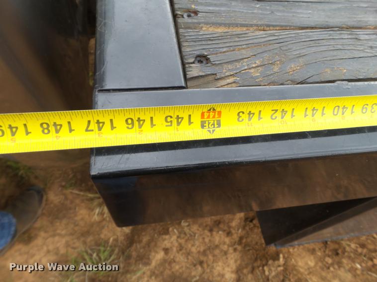 image for item DL9143 2004 Ford F450 Super Duty flatbed truck