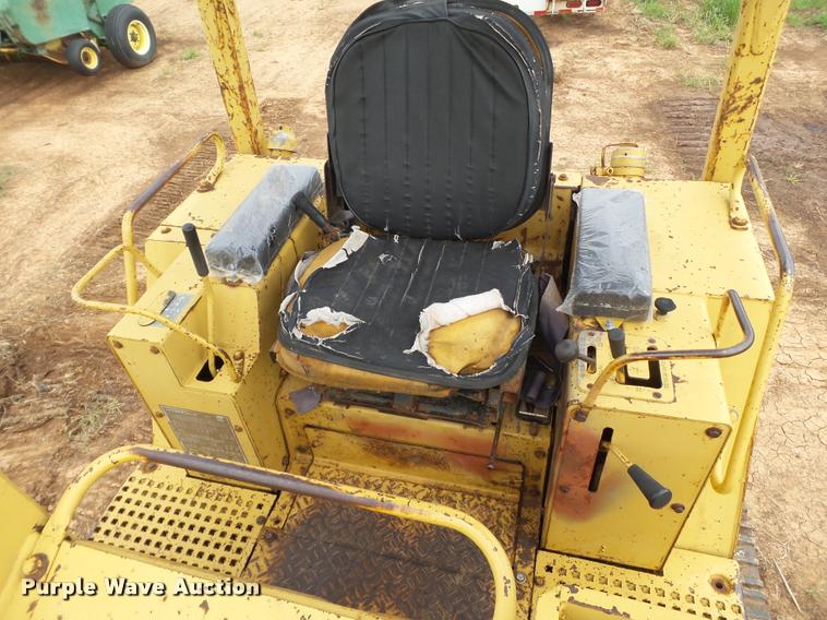 image for item DL9147 1987 Caterpillar 931B track loader