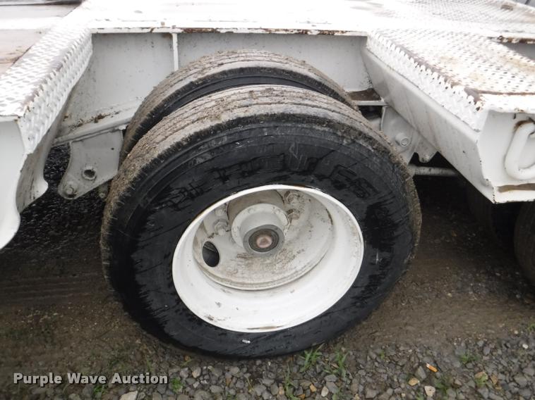 image for item J5694 2003 Interstate equipment trailer