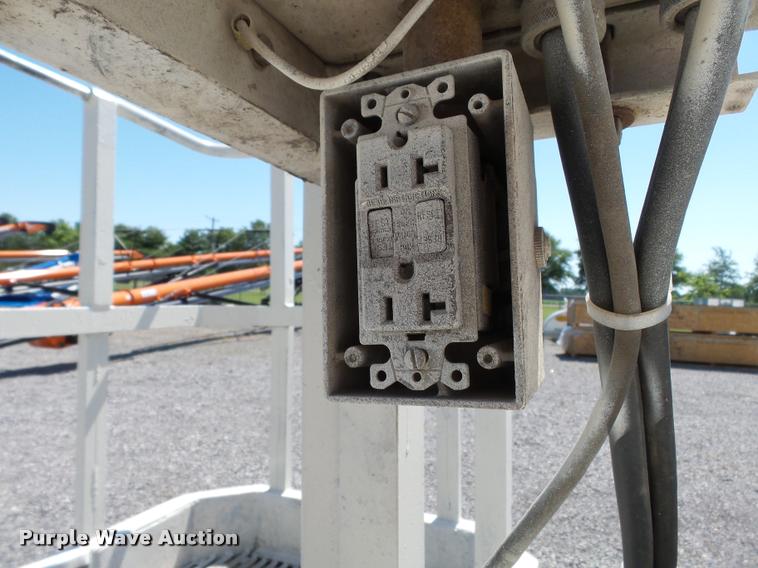 image for item K3276 1997 Snorkel TB60RT boom lift