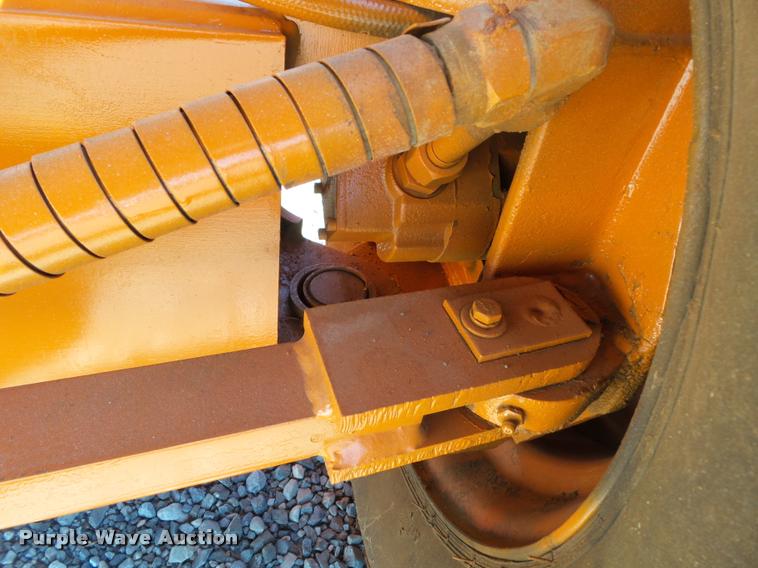 image for item K3276 1997 Snorkel TB60RT boom lift