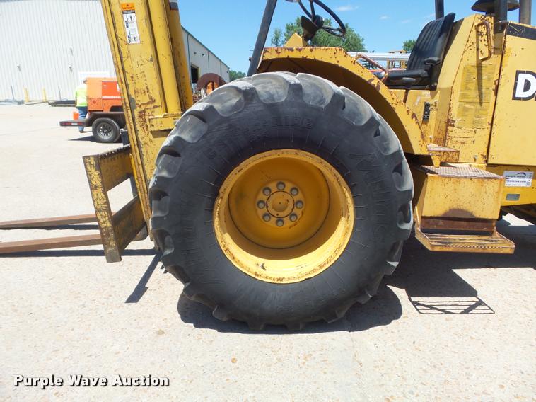 image for item K7611 1997 John Deere 488E forklift