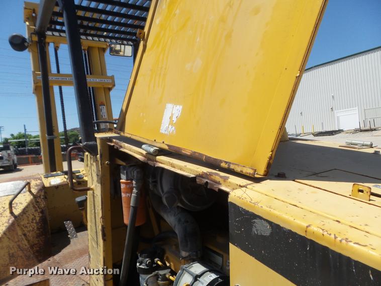 image for item K7611 1997 John Deere 488E forklift