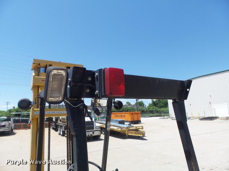 image for item K7611 1997 John Deere 488E forklift