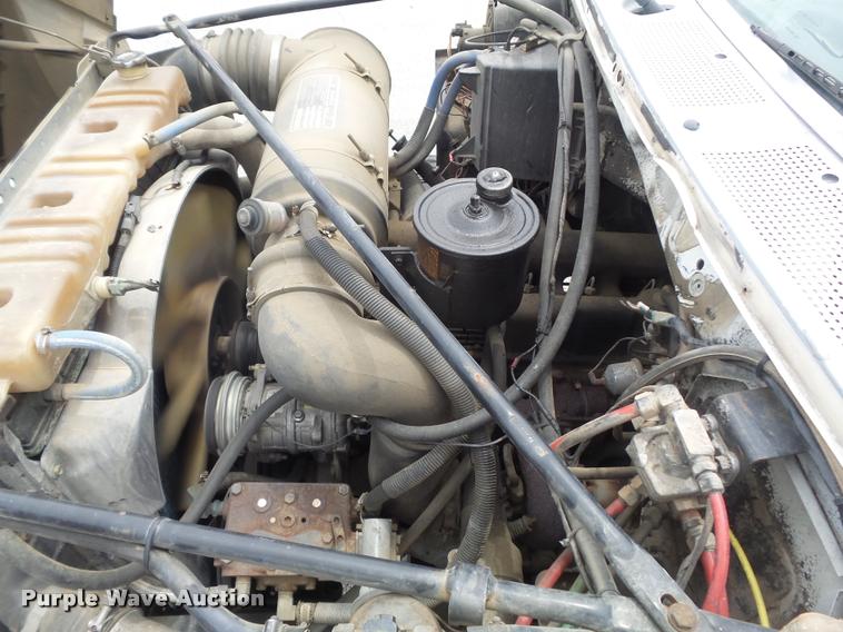 image for item K7615 1992 Ford FT900 lugger truck