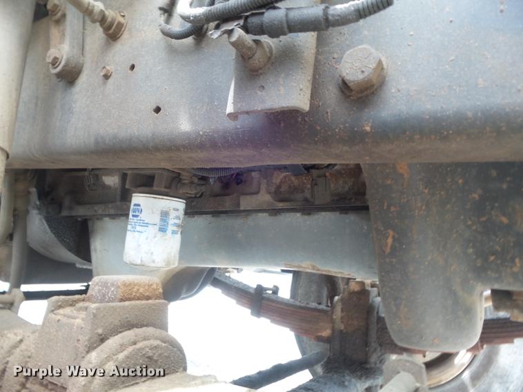 image for item K7615 1992 Ford FT900 lugger truck