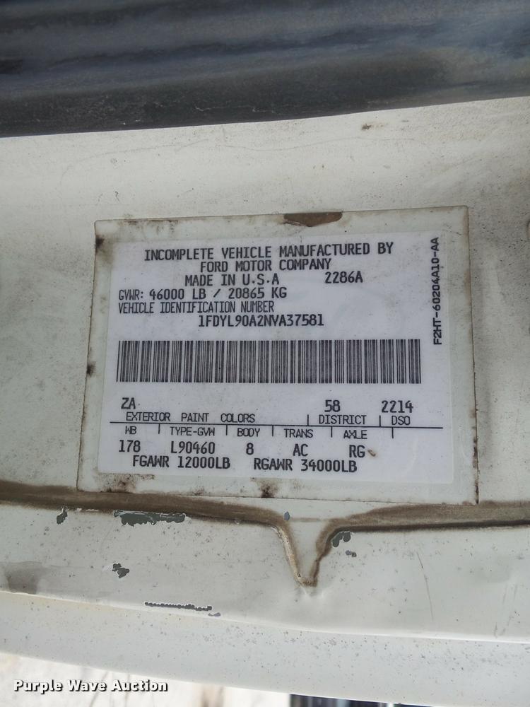 image for item K7615 1992 Ford FT900 lugger truck