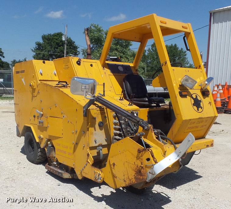 image for item K7617 1989 Dickson Turbo Blast 4000 Series 1B road surface grinder/blaster