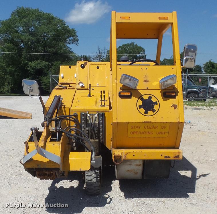 image for item K7617 1989 Dickson Turbo Blast 4000 Series 1B road surface grinder/blaster