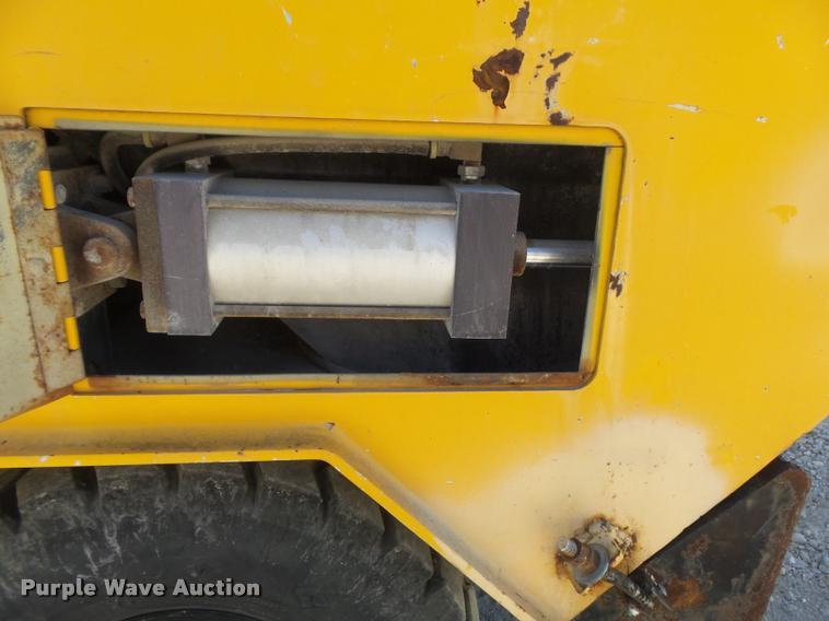 image for item K7617 1989 Dickson Turbo Blast 4000 Series 1B road surface grinder/blaster