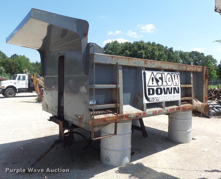 image for item K7619 Dump bed