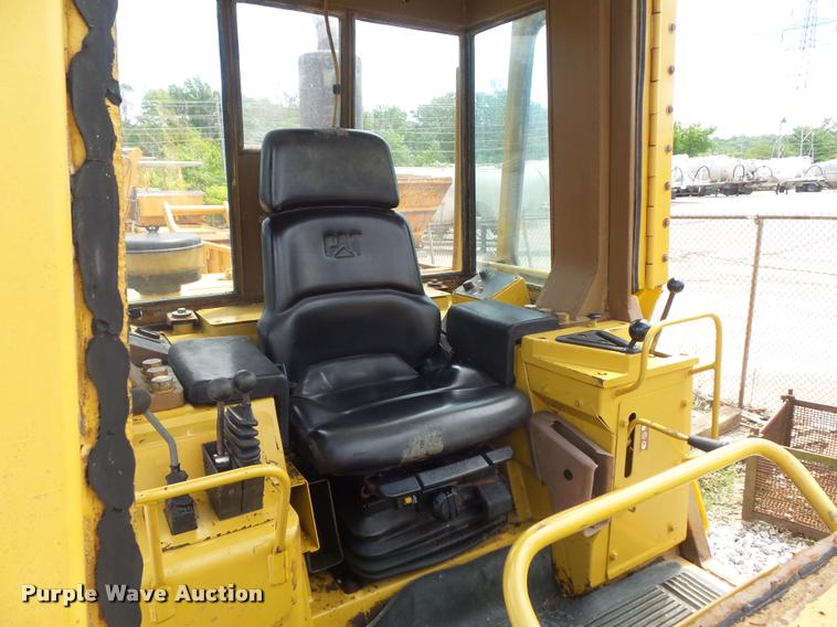 image for item K7623 1998 Caterpillar 963B track loader