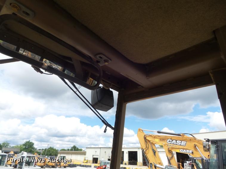 image for item K7623 1998 Caterpillar 963B track loader