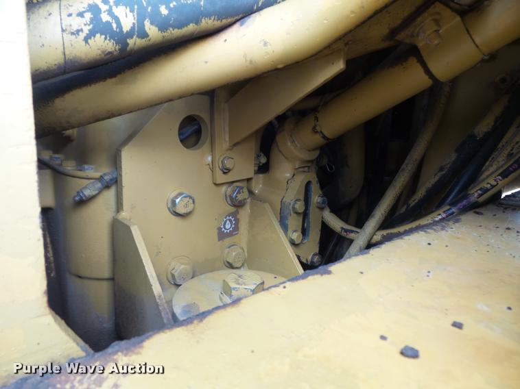 image for item K7623 1998 Caterpillar 963B track loader