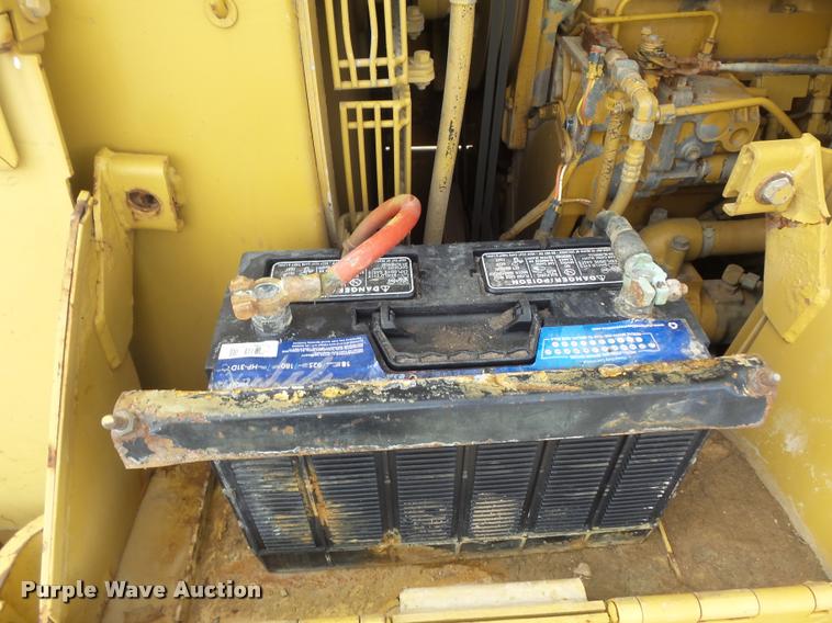 image for item K7623 1998 Caterpillar 963B track loader