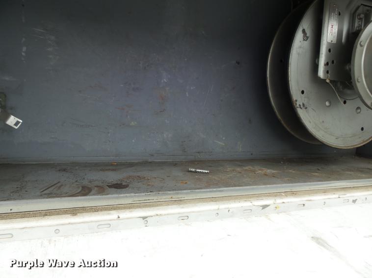 image for item K7629 2004 International 7400 service truck