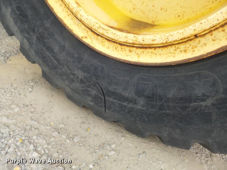 image for item K7631 2001 New Holland LW130 wheel loader