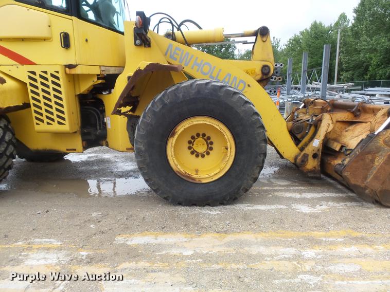 image for item K7631 2001 New Holland LW130 wheel loader