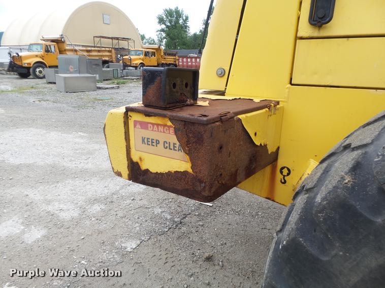 image for item K7631 2001 New Holland LW130 wheel loader