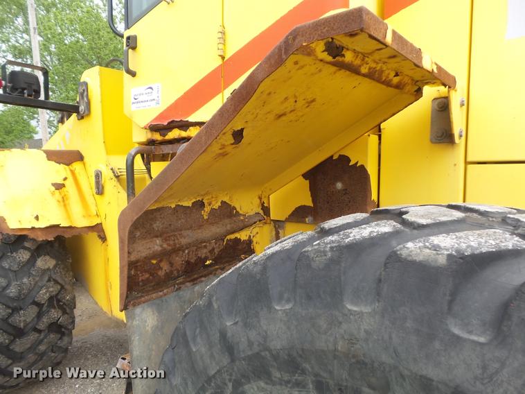 image for item K7631 2001 New Holland LW130 wheel loader