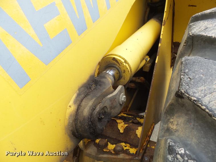 image for item K7631 2001 New Holland LW130 wheel loader