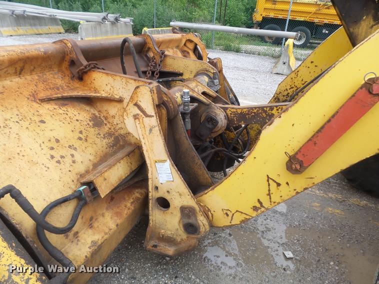 image for item K7631 2001 New Holland LW130 wheel loader