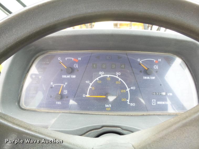 image for item K7631 2001 New Holland LW130 wheel loader