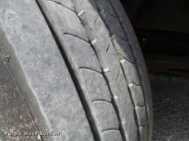 image for item K7632 2000 International 4900 dump truck