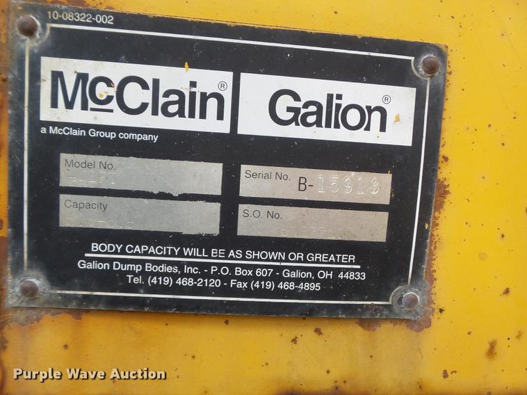 image for item K7632 2000 International 4900 dump truck