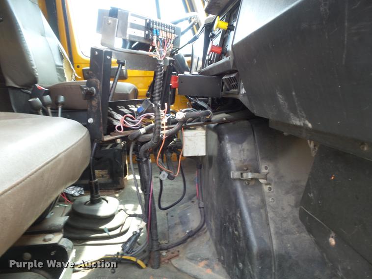 image for item K7632 2000 International 4900 dump truck