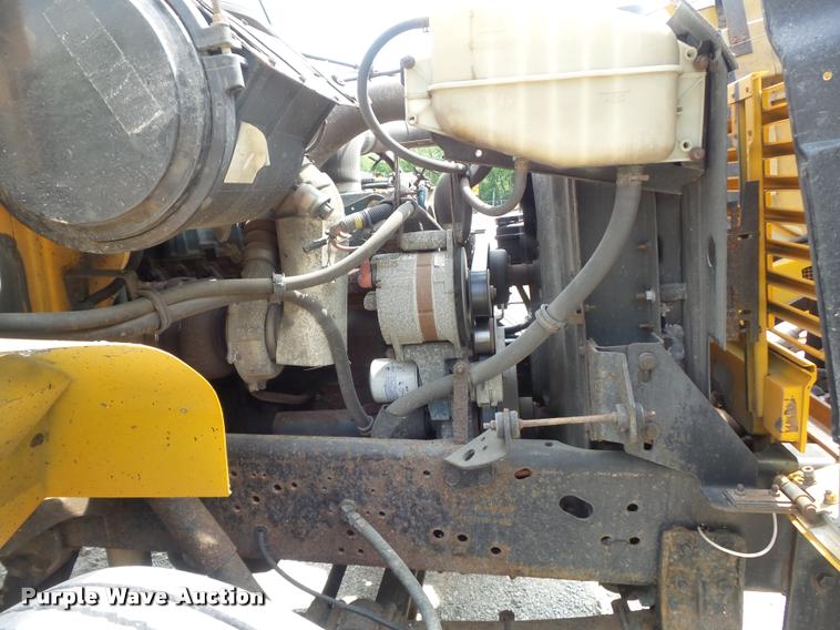 image for item K7632 2000 International 4900 dump truck