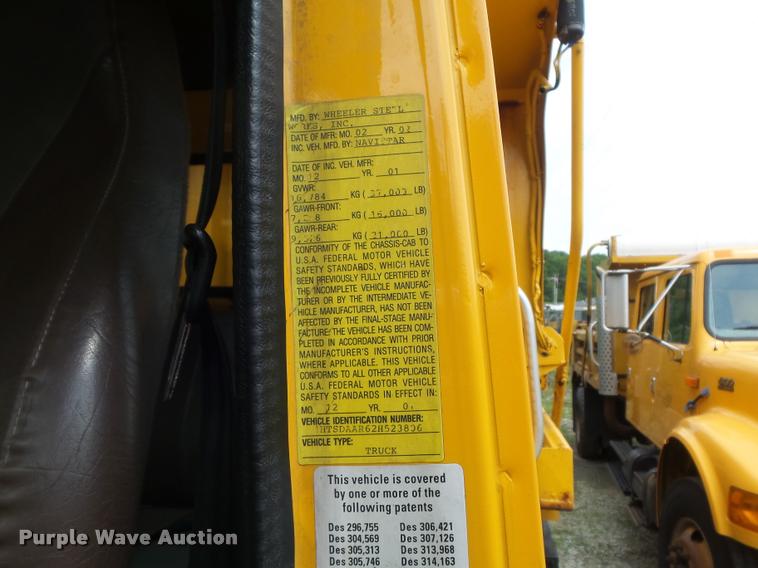 image for item K7632 2000 International 4900 dump truck