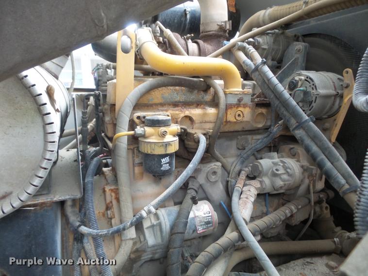 image for item K7633 2003 Johnston 3000 street sweeper