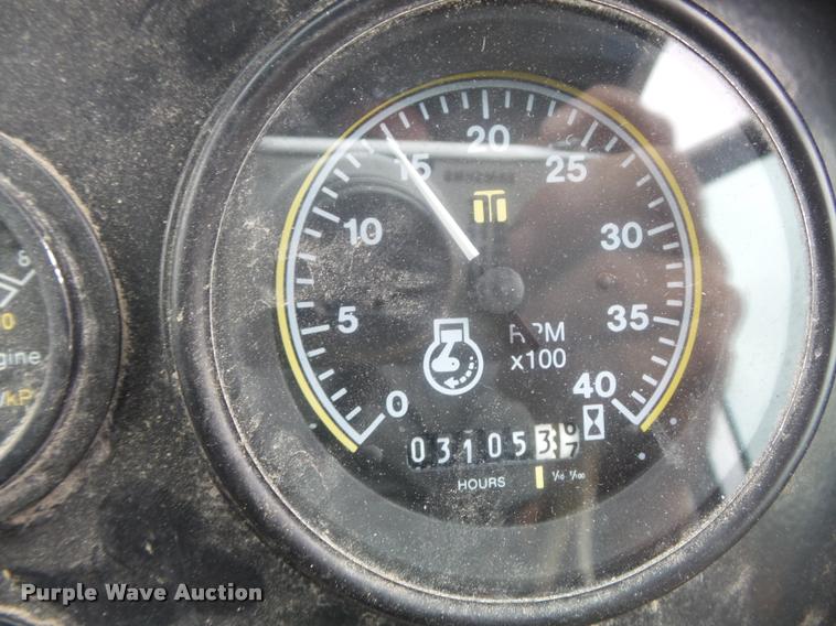 image for item K7633 2003 Johnston 3000 street sweeper