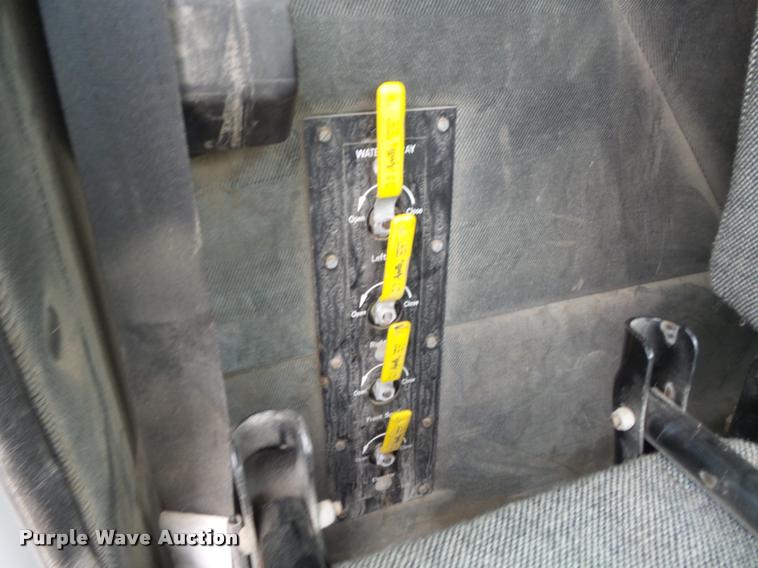 image for item K7633 2003 Johnston 3000 street sweeper