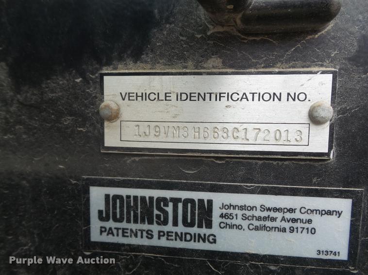 image for item K7633 2003 Johnston 3000 street sweeper