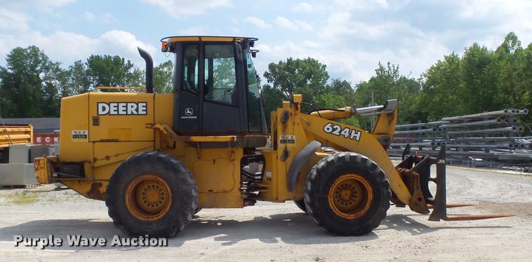 image for item K7636 2003 John Deere 624H wheel loader