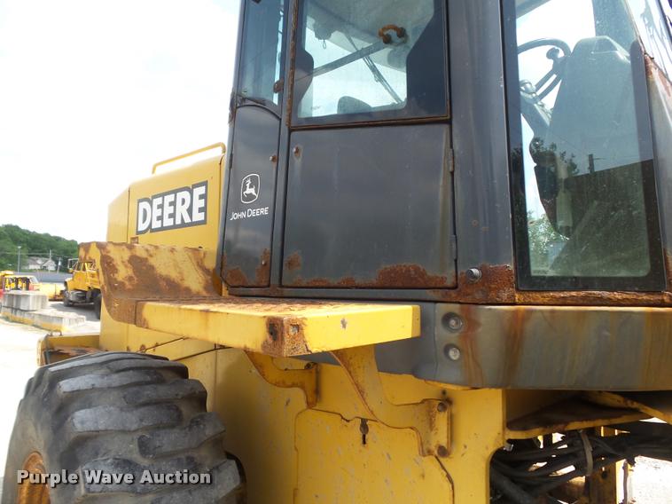 image for item K7636 2003 John Deere 624H wheel loader