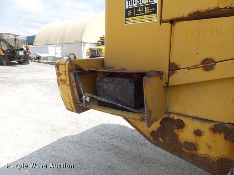 image for item K7636 2003 John Deere 624H wheel loader