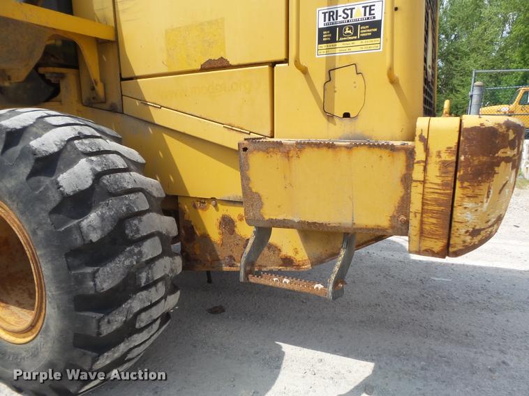 image for item K7636 2003 John Deere 624H wheel loader