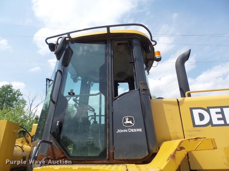image for item K7636 2003 John Deere 624H wheel loader