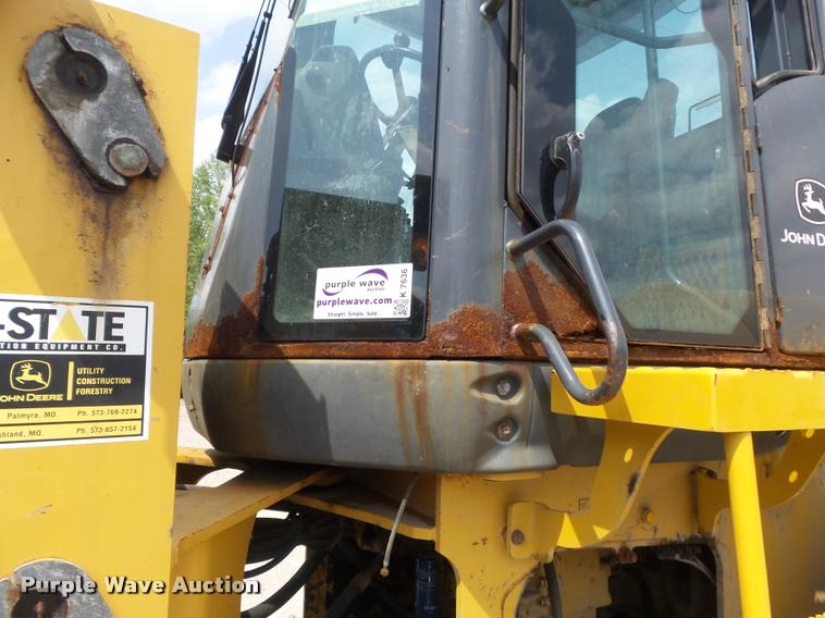 image for item K7636 2003 John Deere 624H wheel loader